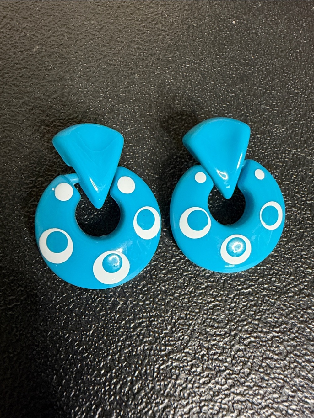 Vintage Blue Polka Dot Hoop Clip On Earrings Acrylic Playful 80’s Cosplay
